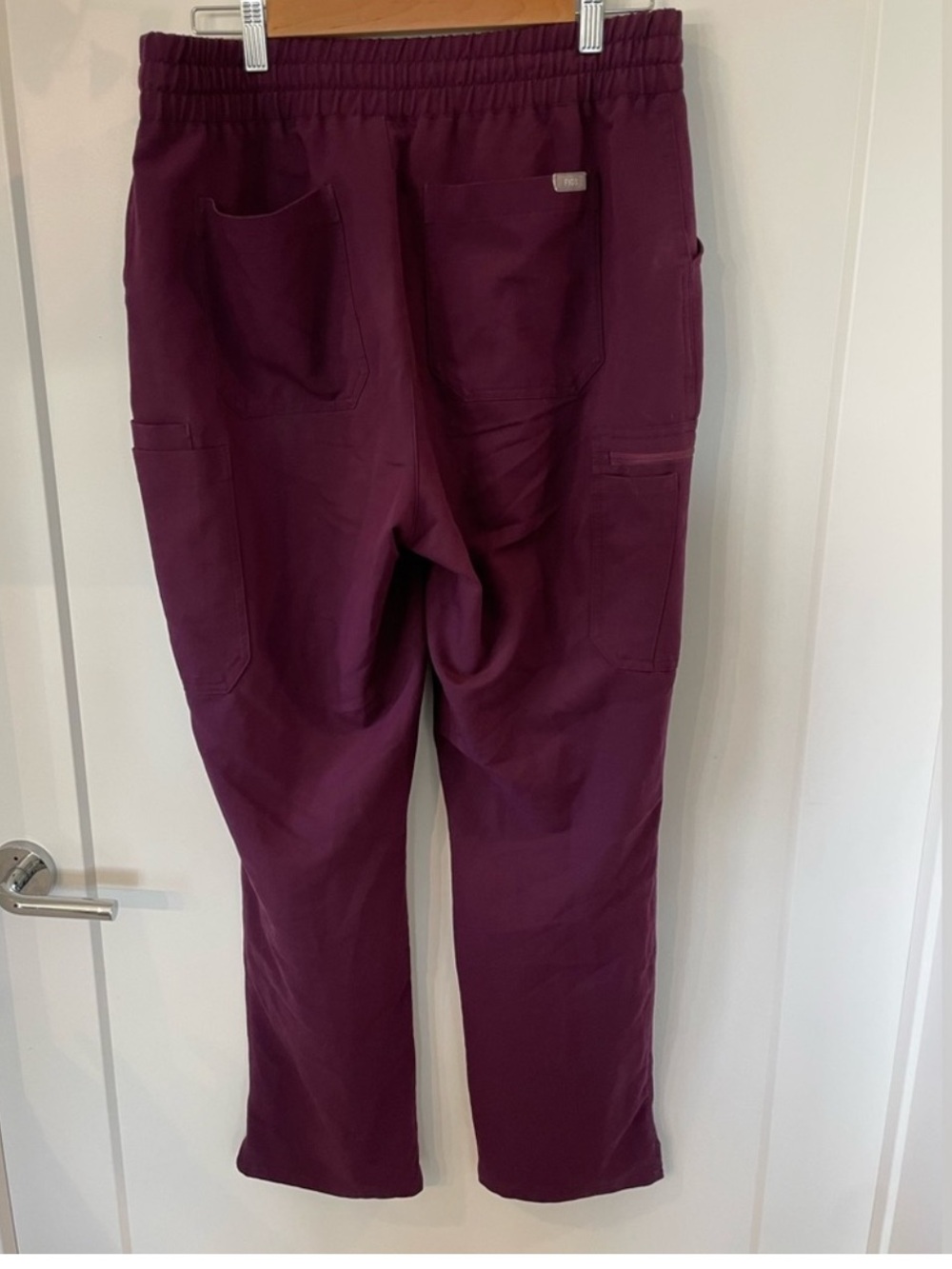 Figs HW Yola Scrub Pant in Deep Purple Sz XL - Picture 3 of 5